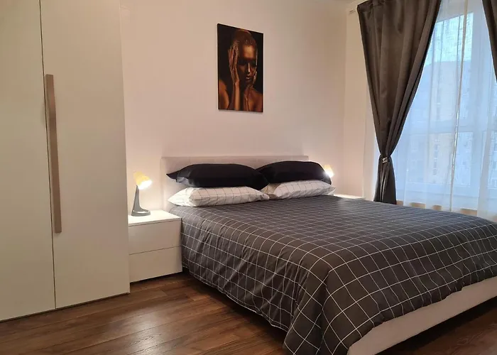 Oscar House