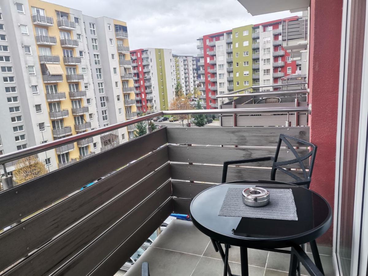 Oscar House Apartment